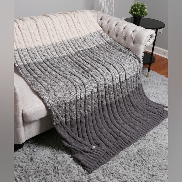 Comfy Luxe Gray Gradient Knit Reversible Ombré Ribbed Texture Blanket - Picture 1 of 1